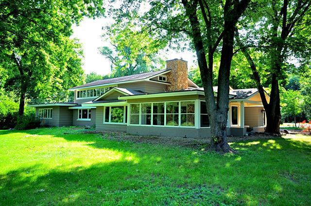 164 Springwood Ln., Barrington Hills, IL 60010