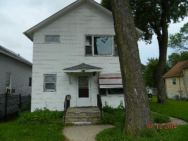 930 N Hickory St., Joliet, IL 60435