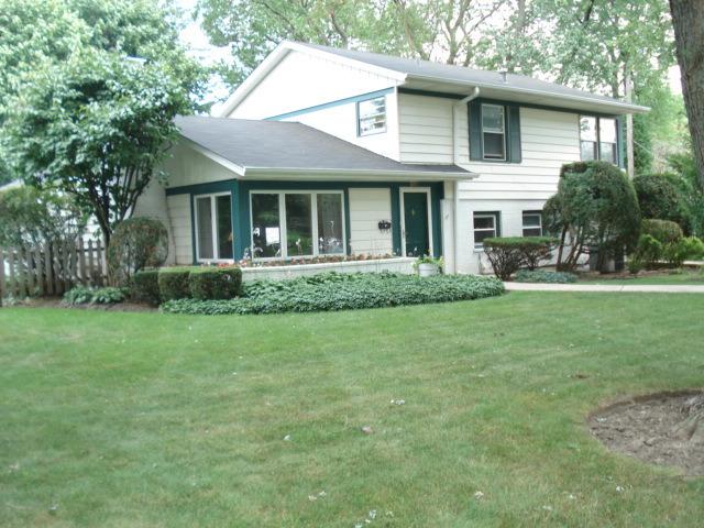 927 Western Ave., Northbrook, IL 60062