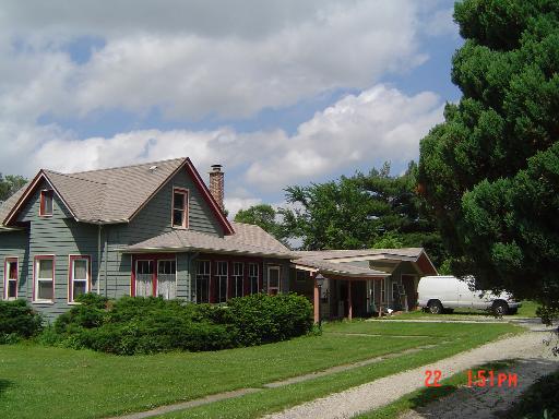 139 N White St., Frankfort, IL 60423