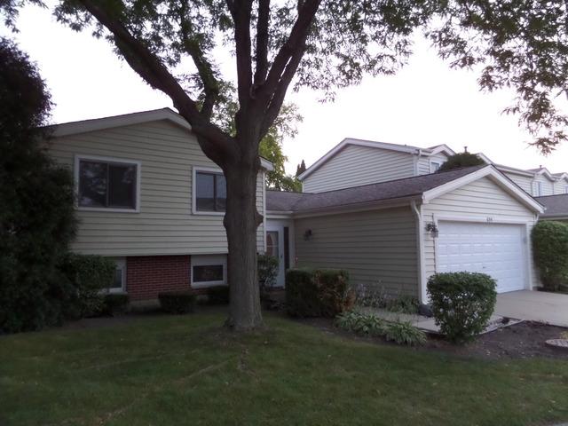 635 Darien Ct., Hoffman Estates, IL 60169