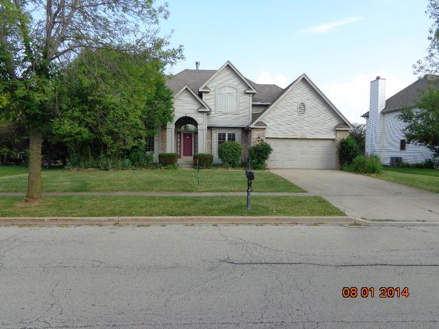 1223 Foxpointe Dr., Sycamore, IL 60178