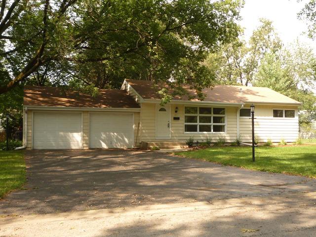 835 Wilson Ave., Naperville, IL 60540
