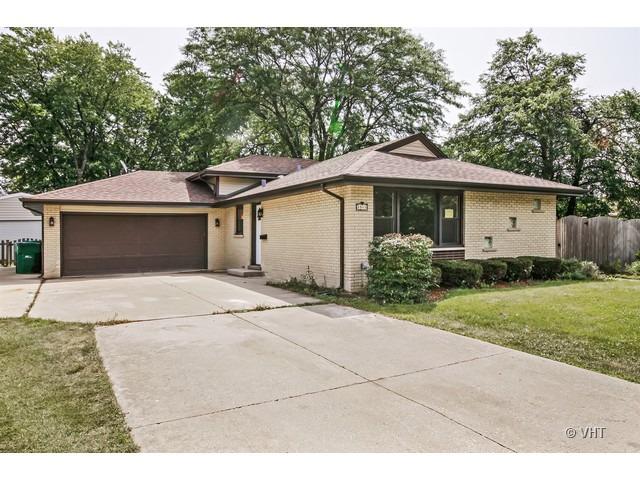 1043 Walter St., Lemont, IL 60439