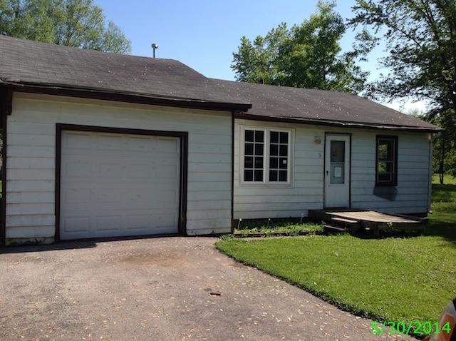 13 Wilshire Blvd., Machesney Park, IL 61115
