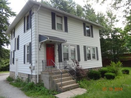 15669 State St., South Holland, IL 60473