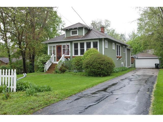 119 Waverly Rd., Barrington, IL 60010