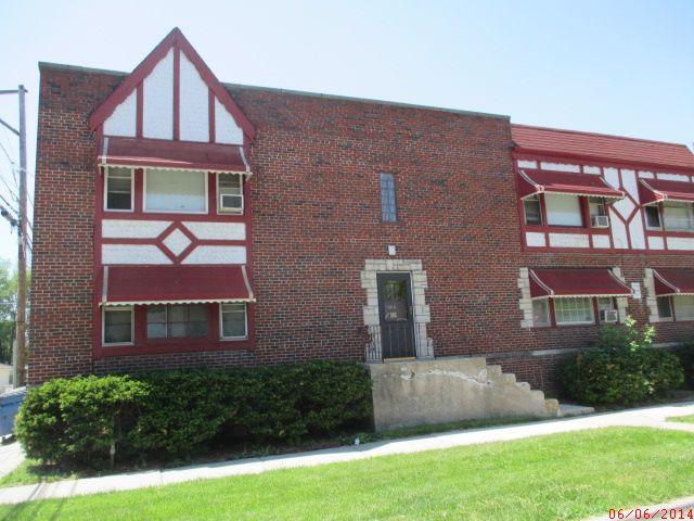 808 Bellwood Ave. #2S, Bellwood, IL 60104