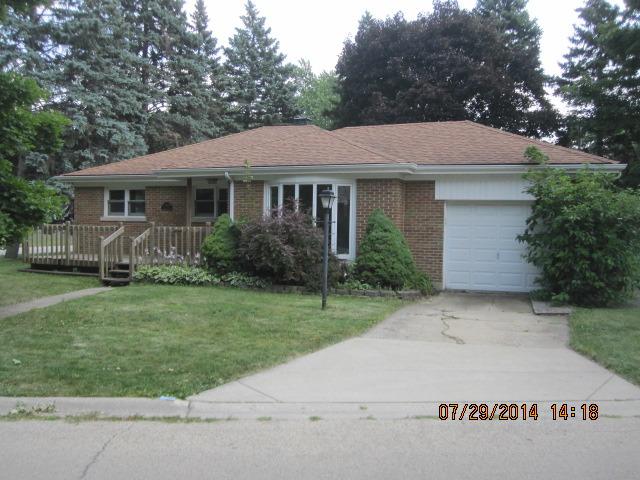 340 James Ave., Mundelein, IL 60060