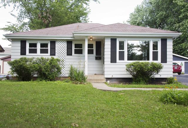 221 Brice Ave., Mundelein, IL 60060