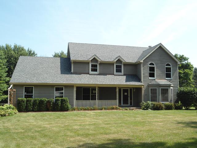 6N355 Woodside Ln., St. Charles, IL 60175
