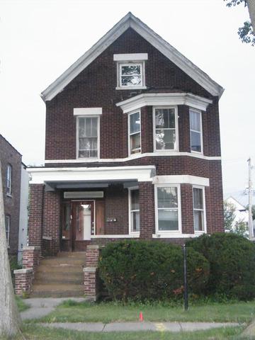 8327 S Manistee Ave., Chicago, IL 60617