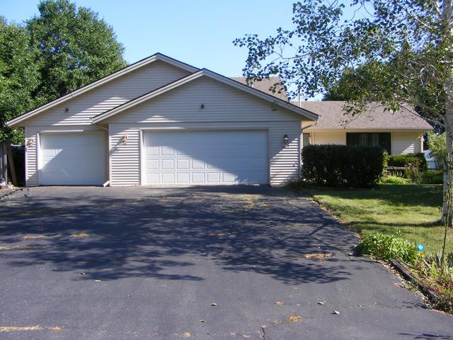 6402 Foxdale St., Roscoe, IL 61073