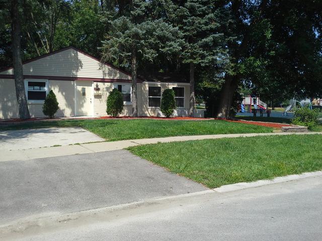 5100 Oak Center Dr., Oak Lawn, IL 60453