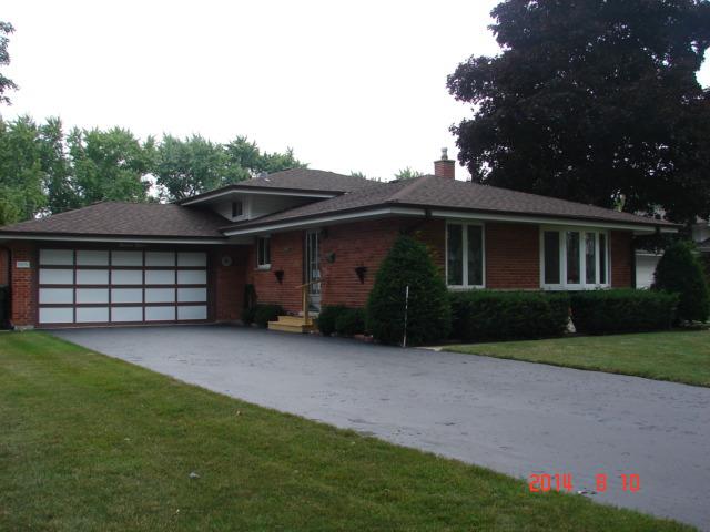 1415 E Lowden Ln., Mount Prospect, IL 60056