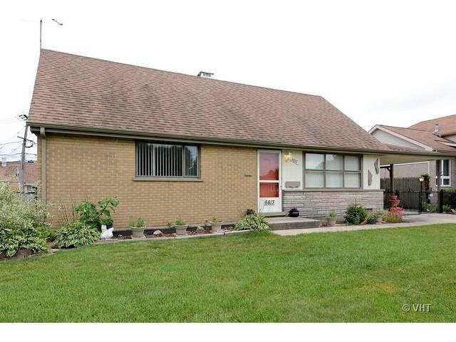 6813 Olympic Dr., Bridgeview, IL 60455