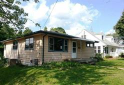 858 W Jefferson Dr., Freeport, IL 61032