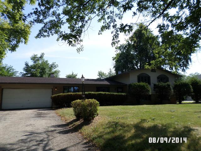 20W461 Diversey Ave., Addison, IL 60101