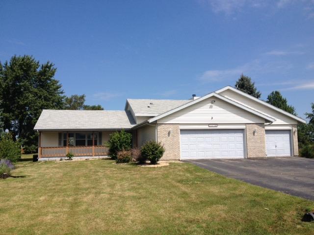 4456 Waterboro Ln., Roscoe, IL 61073