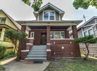 4322 N Sawyer Ave., Chicago, IL 60618