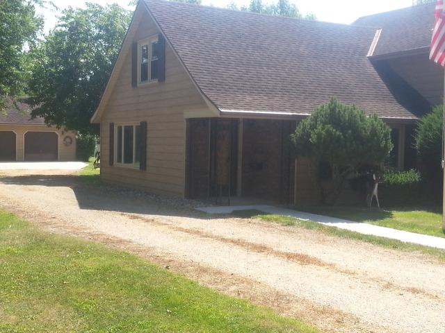 311 N Jefferson Ave., Amboy, IL 61310