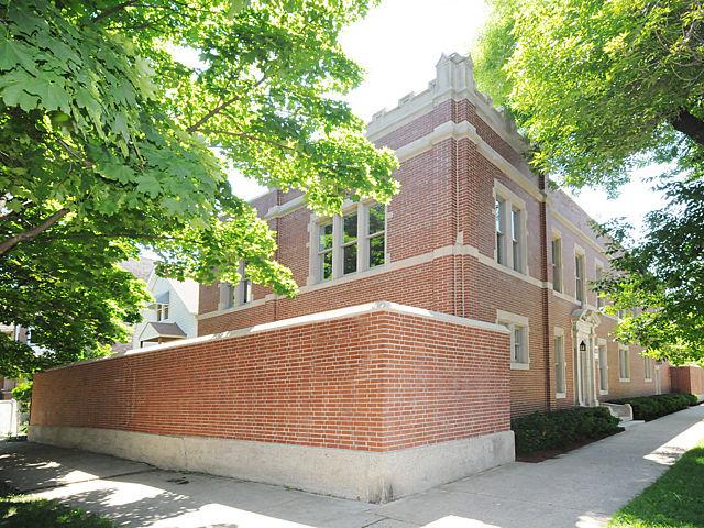 3254 N Whipple St., Chicago, IL 60618