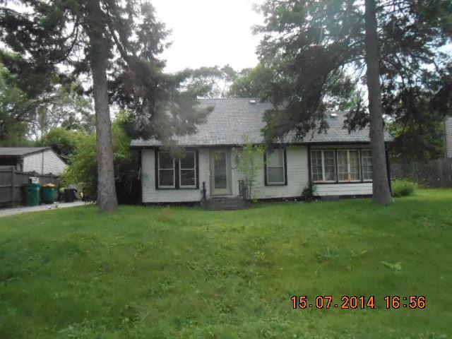 911 Grand Blvd., Wauconda, IL 60084