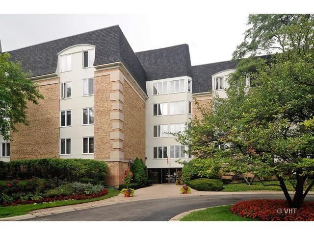 150 Lake Blvd. #106, Buffalo Grove, IL 60089