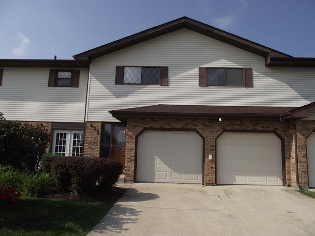 915 Meadow Ridge Ln., New Lenox, IL 60451