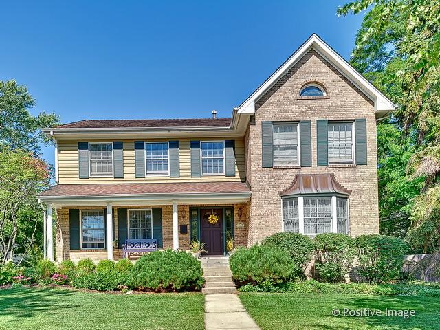 368 Western Ave., Clarendon Hills, IL 60514