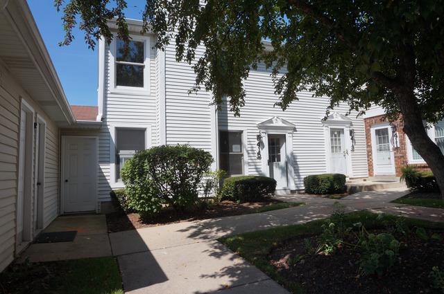 415 Kensington Ct., Naperville, IL 60563