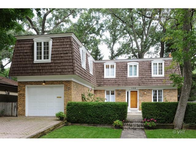 128 E Woodland Rd., Lake Bluff, IL 60044