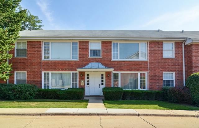 1508 Plymouth Pl. #1W, Glenview, IL 60025