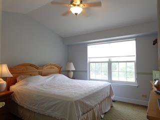 71 Wilton Ln., Mundelein, IL 60060