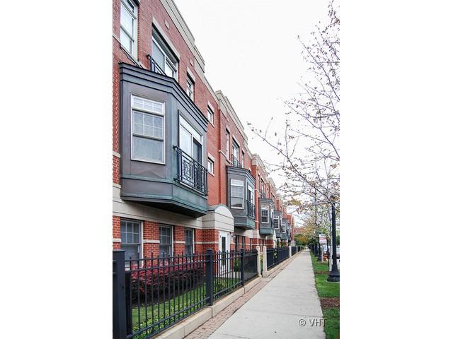 1422 S Halsted St. #3A, Chicago, IL 60607