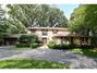 31 Cambridge Dr., Oak Brook, IL 60523