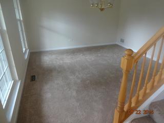 403 Regent Ct., Lindenhurst, IL 60046