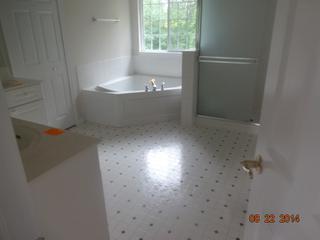 403 Regent Ct., Lindenhurst, IL 60046