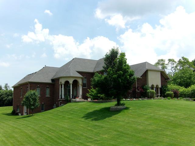 25333 N Marilyn Ln., Hawthorn Woods, IL 60047