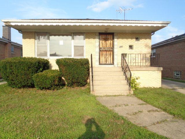 387 Calhoun Ave., Calumet City, IL 60409