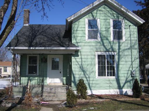 708 Spring St., Aurora, IL 60505
