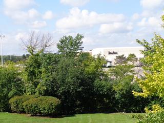 1250 Rudolph Dr. #2B, Northbrook, IL 60062