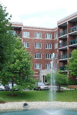 5225 N Rivers Edge Ter. #214, Chicago, IL 60630