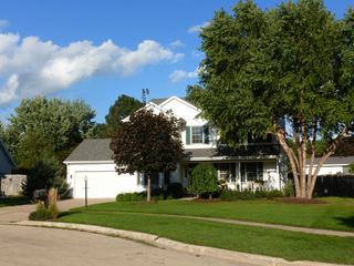 1532 Crayton Cir., Dekalb, IL 60115