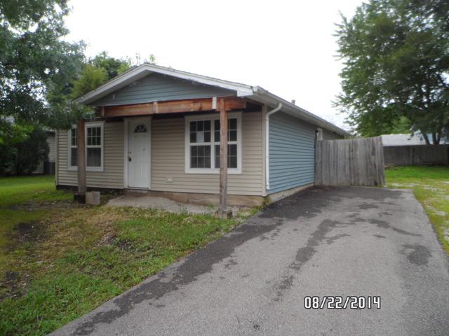 945 Camden Ln., Aurora, IL 60504