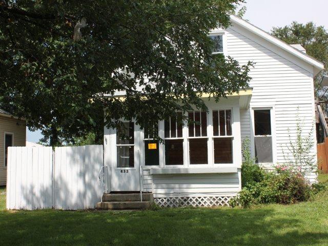 433 E Crawford St., Peotone, IL 60468