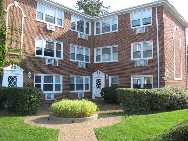 4855 Dobson St. #303, Skokie, IL 60077