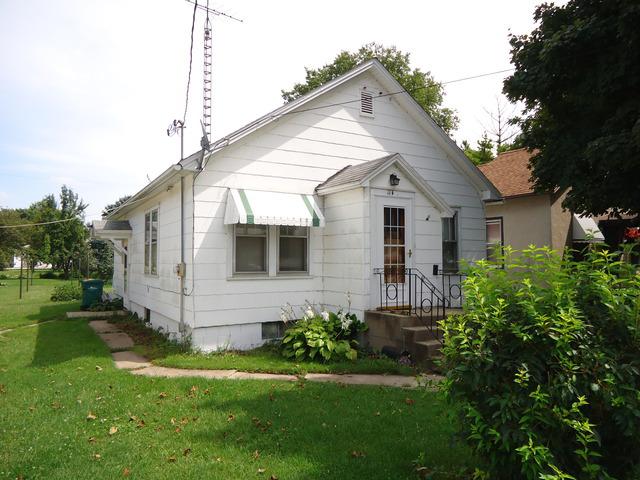 114 S 1st St., Standard, IL 61363