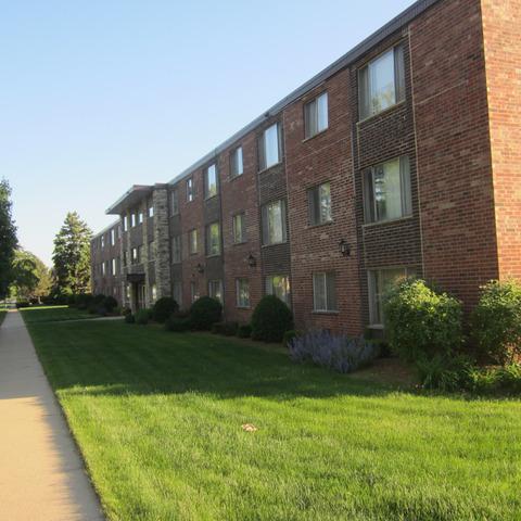 10210 Washington Ave. #311, Oak Lawn, IL 60453