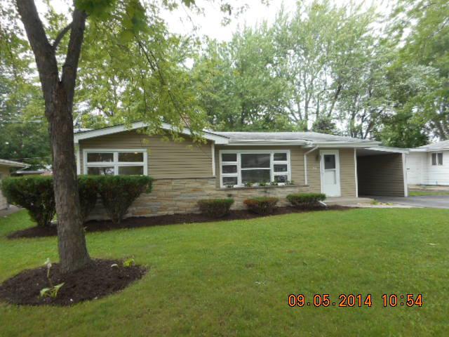 548 Iroquois Dr., Aurora, IL 60506